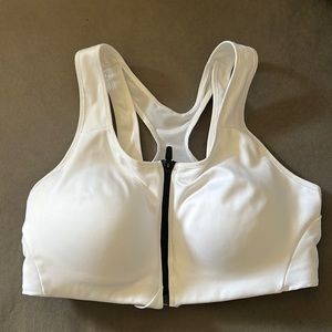 White nike sportsbra